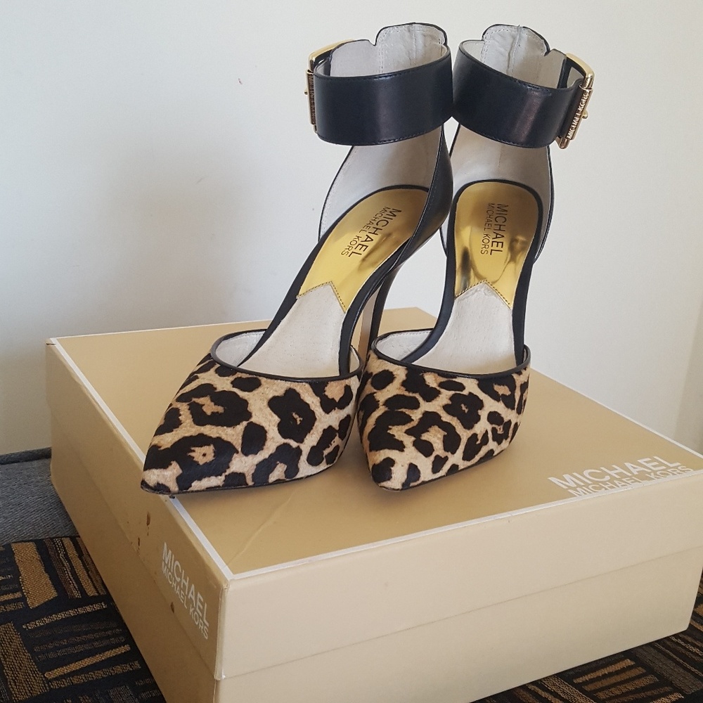 Leopard Print Real Fur Cow Hair Calf Black Pumps